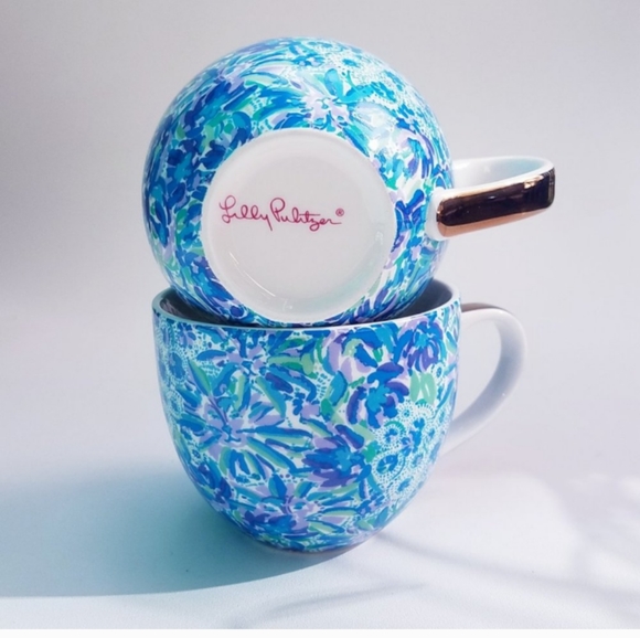 Lilly Pulitzer | (2) Lion Around Print Ceramic Mugs Blue & Green Floral 12 oz - Picture 2 of 10